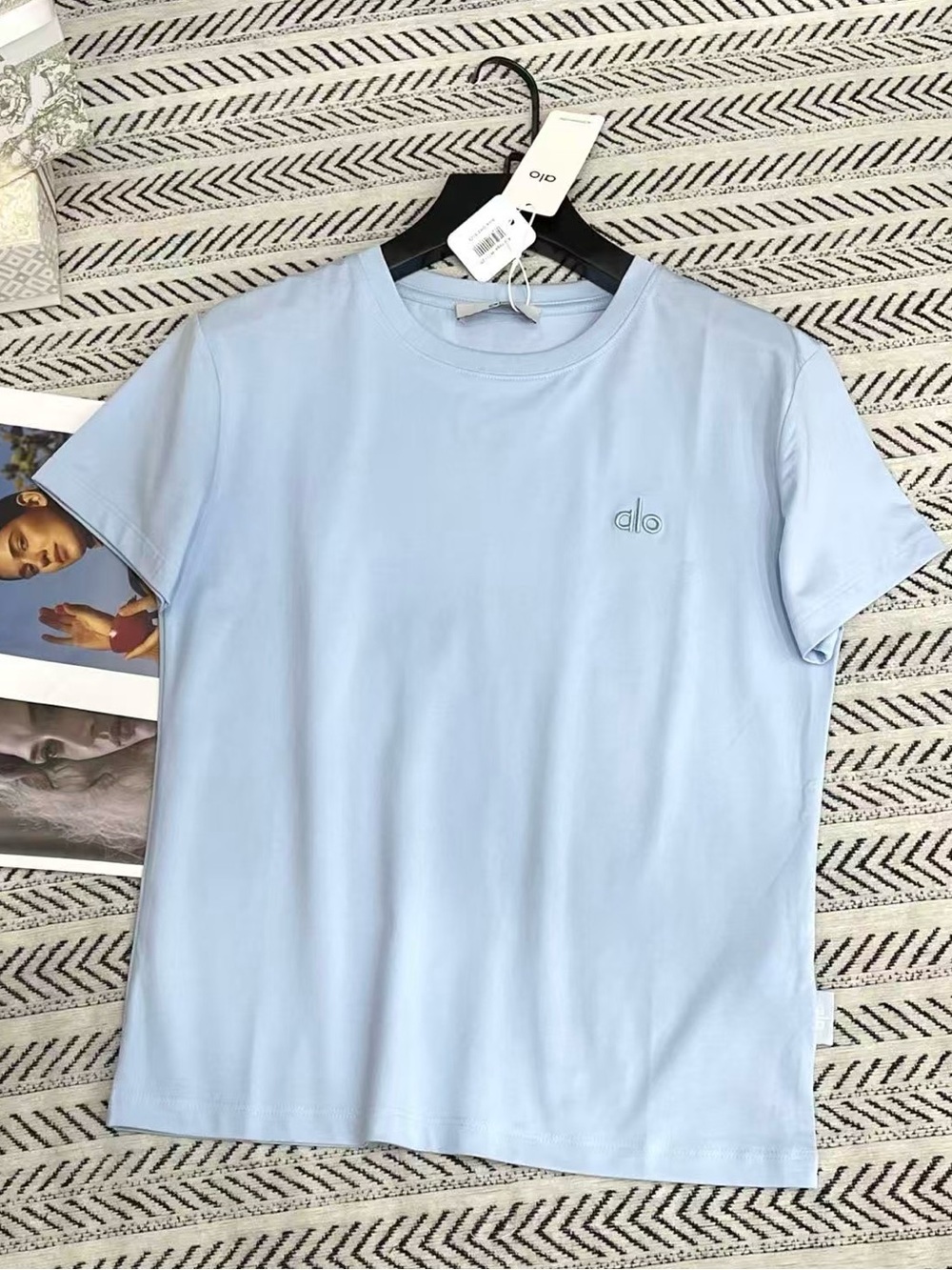 ALO Yoga Light Blue Crew Neck Tee